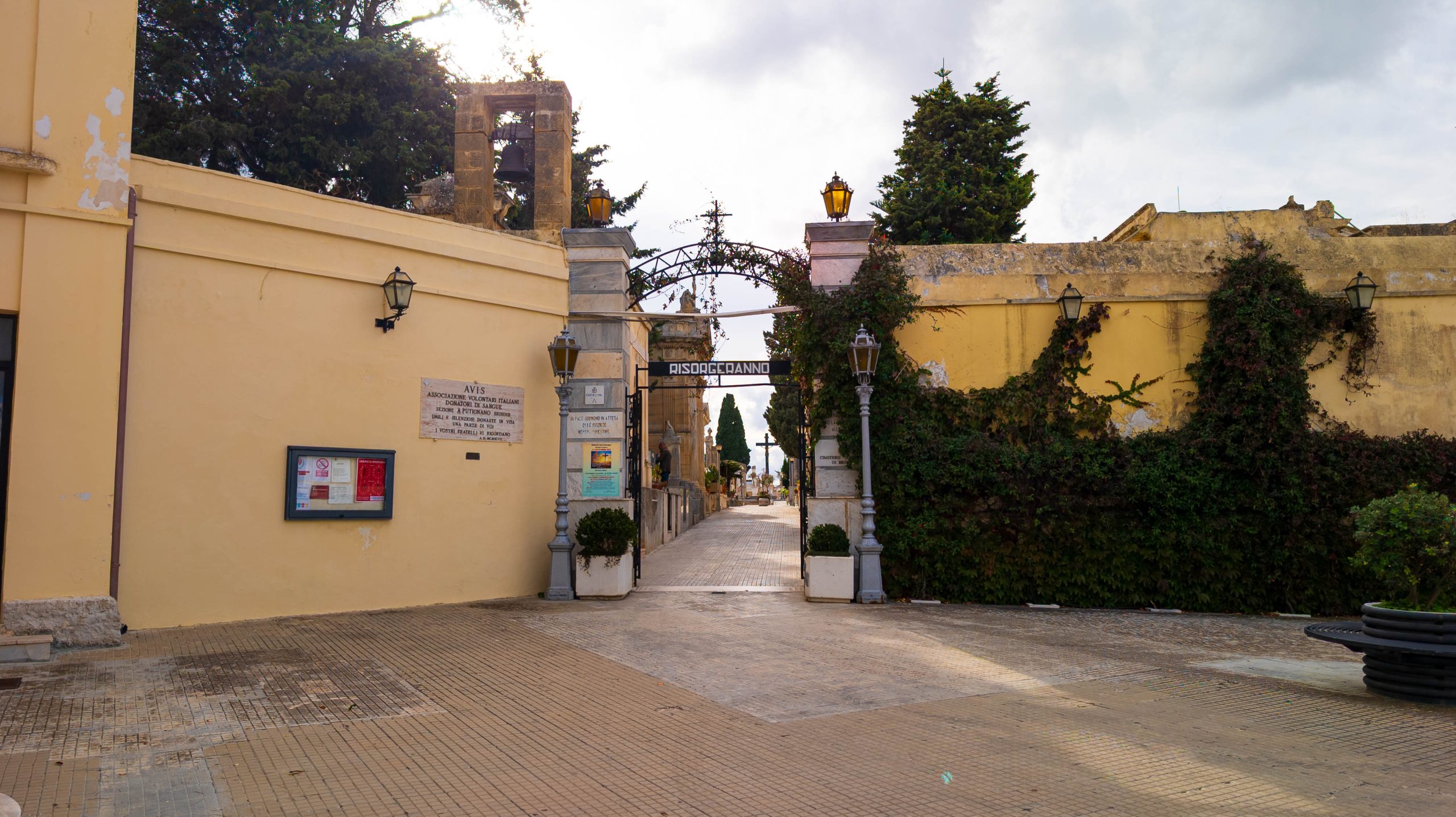 Cimitero di Brindisi (orizzontale)